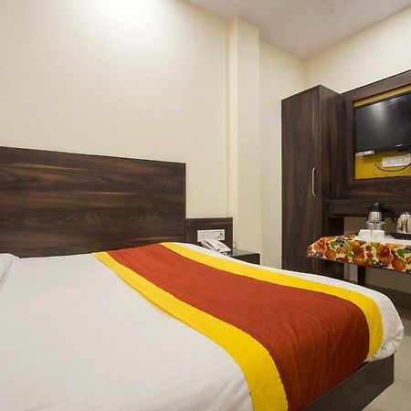 Optimum Oxford International Hotel นิวเดลี ภายนอก รูปภาพ