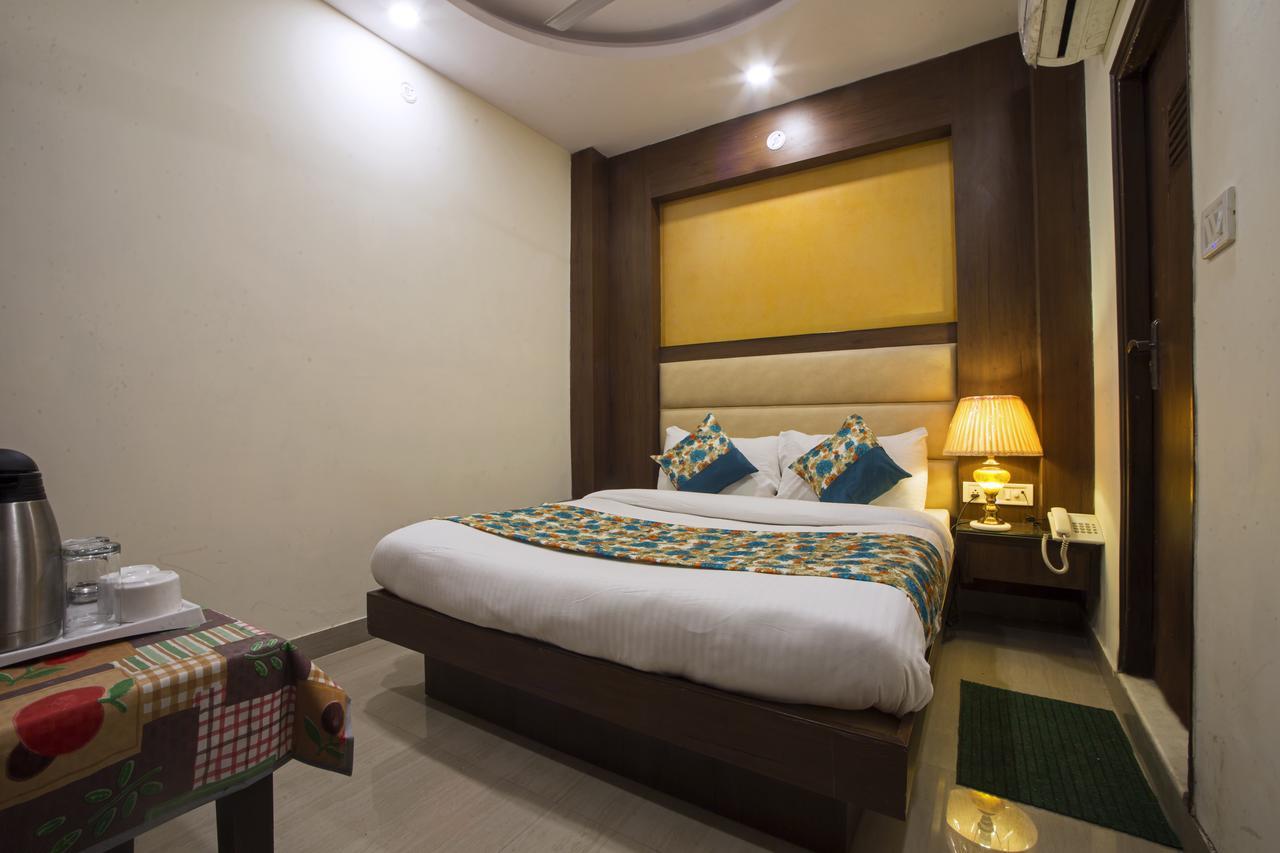 Optimum Oxford International Hotel นิวเดลี ภายนอก รูปภาพ